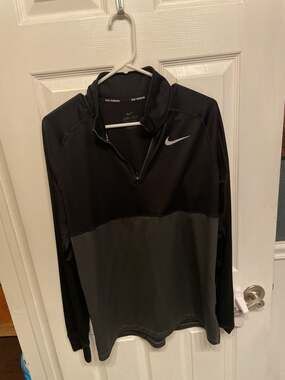 Nike Running Men's Dri-FIT Colorblock 1/4 Zip Long Sleeve Pullover Jacket